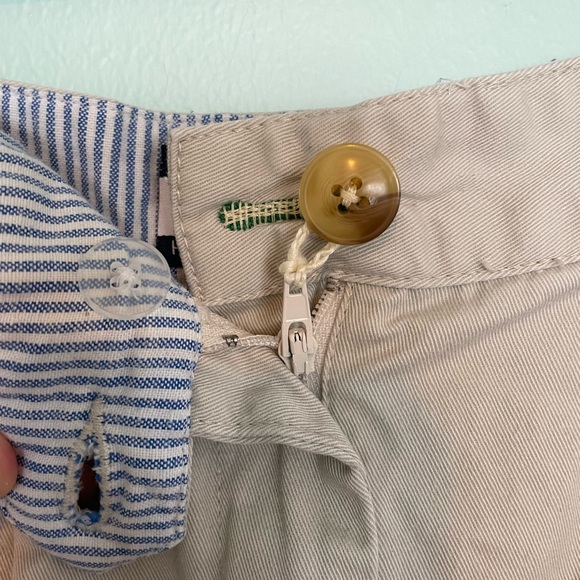 Vintage 90s y2k pleated khaki shorts - Picture 2 of 6